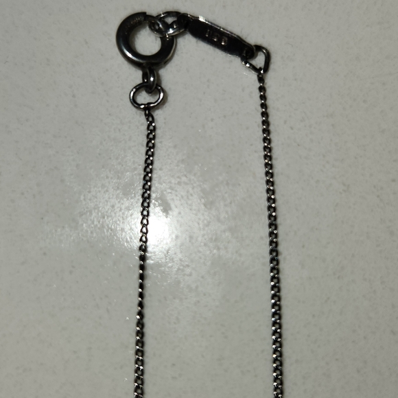 - Tiffany and Co Three Heart Necklace - Picture 6 of 8